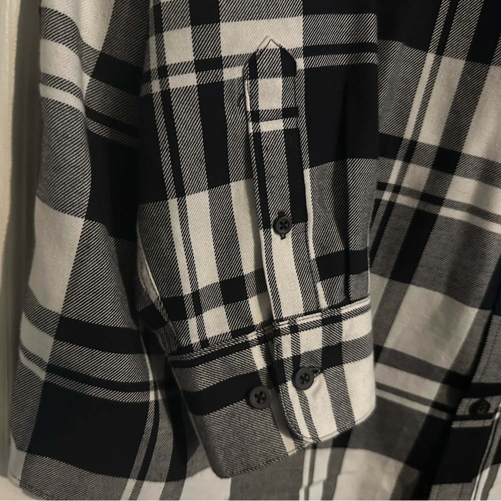 Blackcraft Love Me Like My Demons Do -
Flannel - Picture 4 of 8